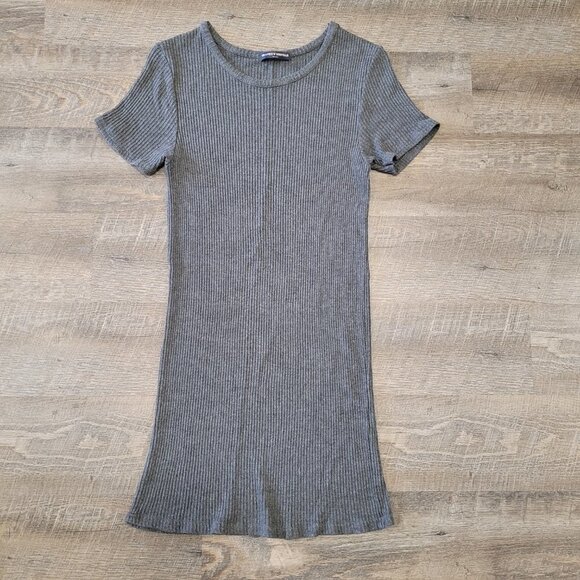 BRANDY MELVILLE | Janelle Ribbed Dress - Picture 3 of 7
